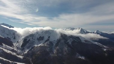Bulutların havada kayboluşu