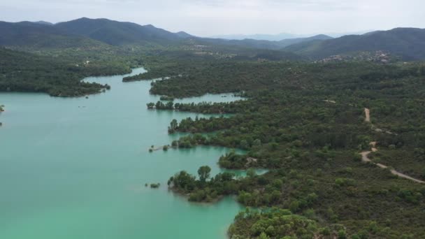 Lacul Saint Cassien Împușcat Aerian Munți Fundal Franța Var Rezervor — Videoclip de stoc