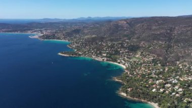 Fransa 'nın güneyi le Lavandou kıyı şeridi güneşli Fransız Rivierası