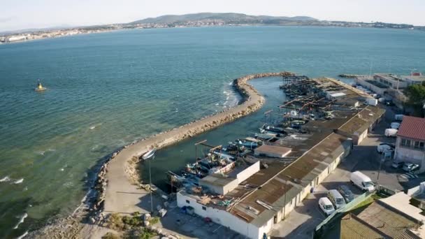 Αεροφωτογραφία του λιμανιού του Port du Barrou με το Balaruc les Bains — Αρχείο Βίντεο