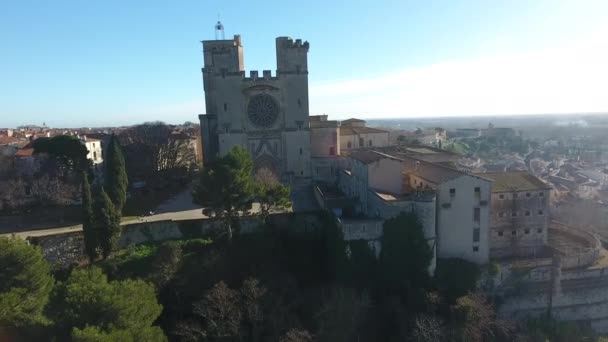 Drone Pista Aerea Verso Cattedrale Bziers Giornata Sole — Video Stock