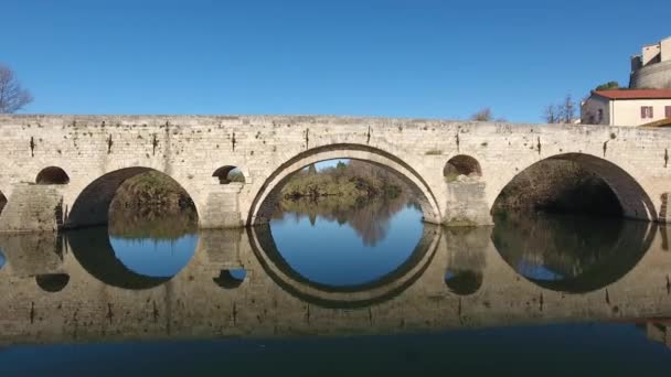 Voler Travers Une Arche Pont Vieux Fleuve Orb Béziers Vieux — Video