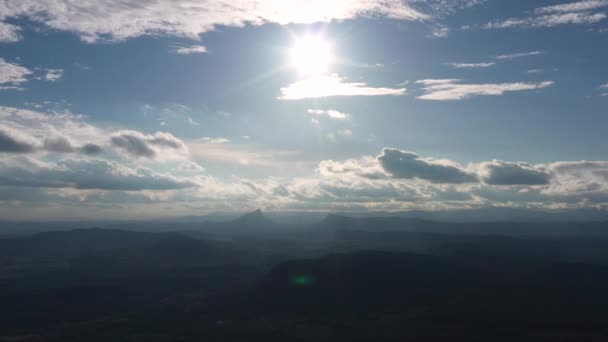 Increíble Vista Sobre Montaña Pic Saint Loup Francia Día Soleado — Vídeo de stock