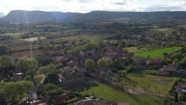 Hermosa Puesta Sol Sobre Campagne Pueblo Viñedos Tierras Agrícolas Pic — Vídeo de stock