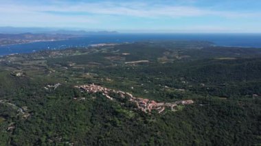 Gassin Köyü Saint Tropez Limanı Akdeniz Fransa