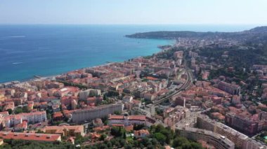 Menton Alpes-Maritimes, Fransa. Akdeniz güneşli bir günde