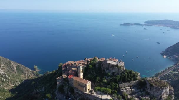 Eze fantastisk bergstopp medeltida byn berömd utsikt över Medelhavet havet — Stockvideo