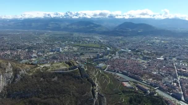 Grenoble Avrupa Bilim Merkezi Fransız Alpleri Nin Eteğindeki Hava Manzarası — Stok video