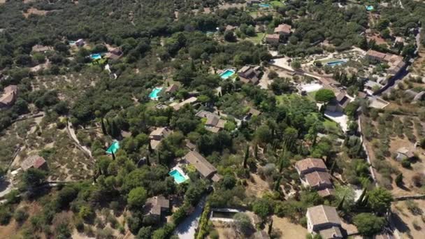 Gordes casas de luxo área residencial piscinas tiro aéreo França — Vídeo de Stock