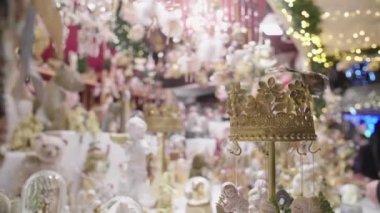 Montpellier kış pazarı Fransa 'da güzel Noel süslemeleri