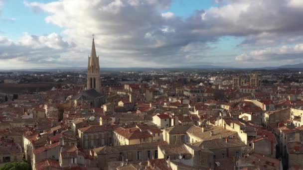 โกลเด้นชั่วโมง Montpellier ecusson ดรอนทางอากาศมุมมองเหนือหลังคา — วีดีโอสต็อก