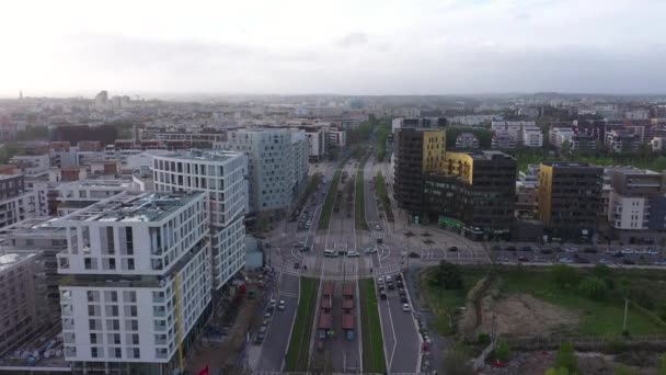 Podróże Lotnicze Przechyły Nad Tramwajem Montpellier Francja Rive Lez Budynków — Wideo stockowe