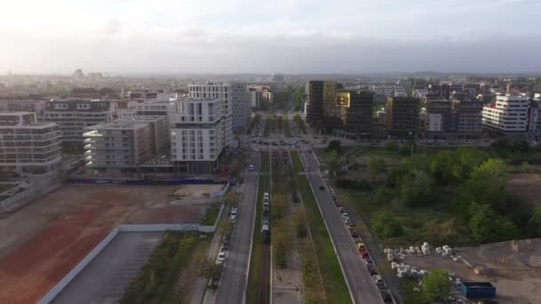 Letecký Zpět Cestování Naklápění Přes Tramvaj Montpellier Francie Rive Lez — Stock video