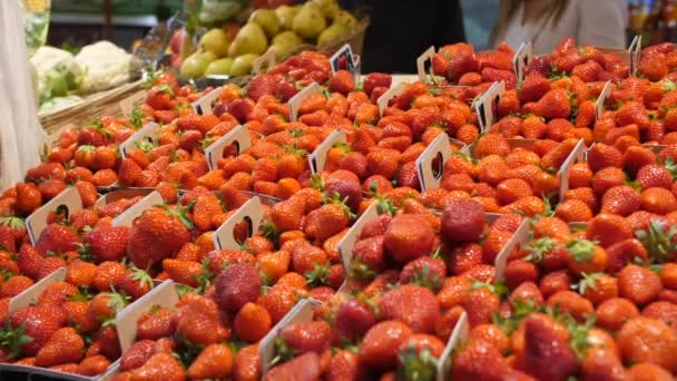 Sete France Herault Pazarında Taze Çilek Rengarenk Organik Biyografi — Stok video