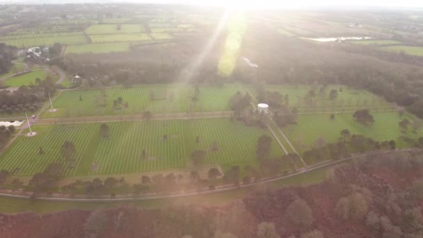 Drone Luchtfoto Zonsondergang Uitzicht Normandië American Cemetery Memorial — Stockvideo