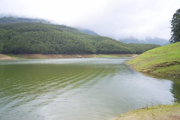 Lago Kundala Munnar Que Formado Pelos Três Rios Seja Nallathani — Fotografia de Stock