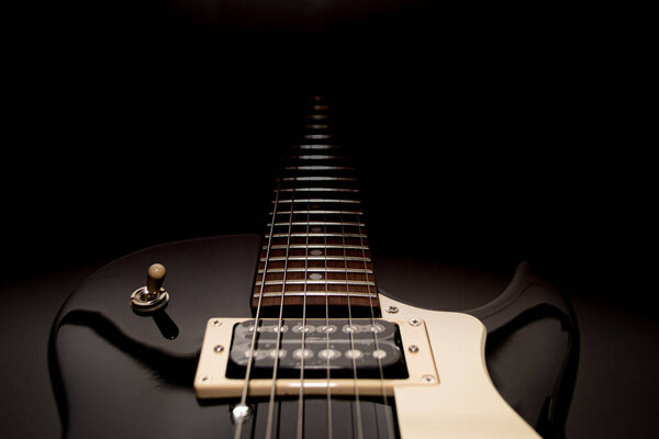Guitarra elctrica de color negra