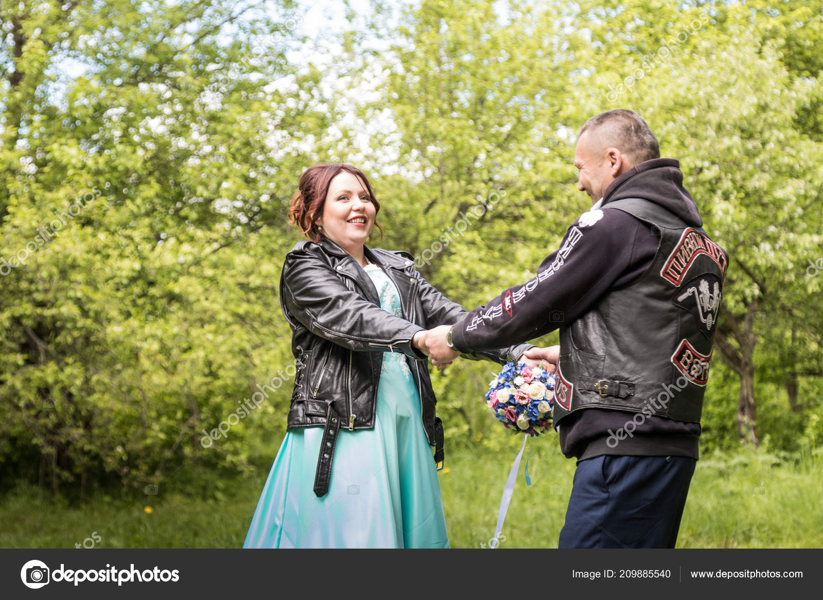 Kirov Russia June 2018 Unusual Wedding Couple Including Bride