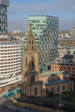 Liverpool, İngiltere 'deki Liverpool rıhtımının yakınındaki Our Lady ve St Nicholas Kilisesi.