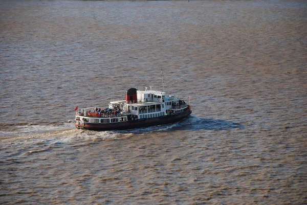 Mersey Nehri Liverpool Wirral Ayırıyor — Stok fotoğraf