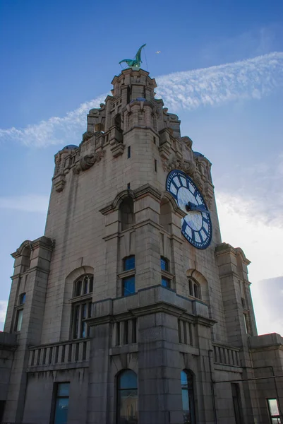 Iconic Liver Building Waterfront Next River Mersey Liverpool — Stock Photo, Image