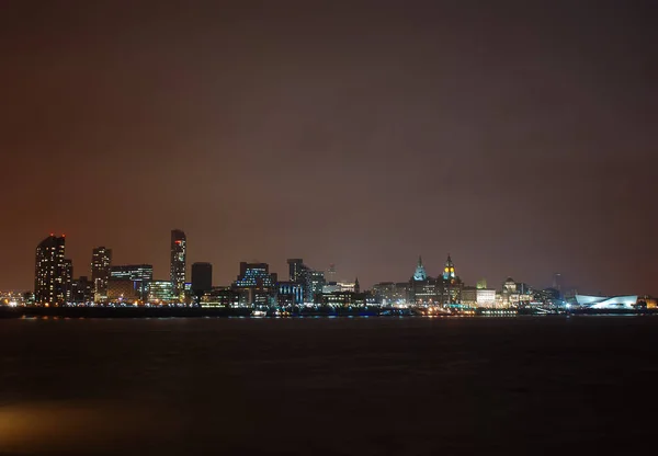 利物浦城的夜空在夜晚 — 图库照片