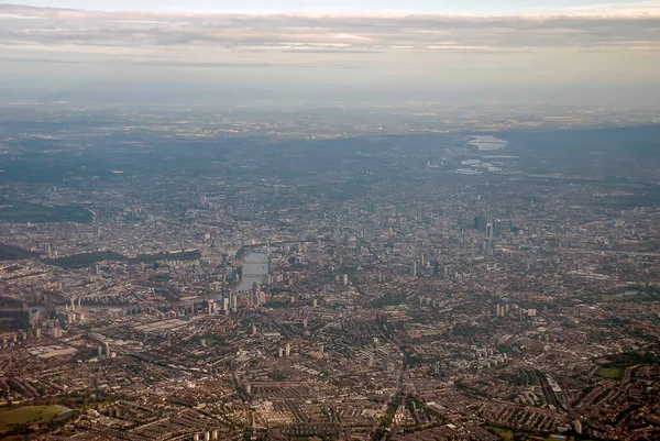 Uitzicht Stedelijke Wildgroei Van Stad Londen Vanuit Een Vliegtuig — Stockfoto