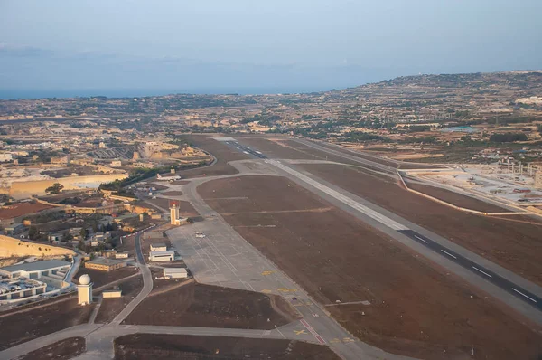 Maltas Internationella Flygplats Platsen För Den Tidigare Militärbasen Raf Luqa — Stockfoto