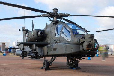 AH-64D Apaçi Uzunyay saldırı helikopteri