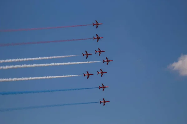 Das Red Arrows Royal Air Force Kunstflugteam — Stockfoto