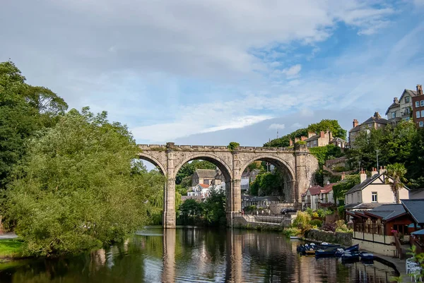 Knaresborough Viaduct Sträcker Sig Över Floden Nidd North Yorkshire — Stockfoto