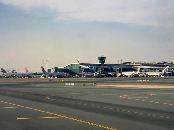 Vliegtuigen Doha International Airport Qatar — Stockfoto