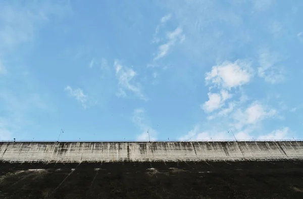 Khun Dan Prakarn Chon Barragem Concreto Enorme Tailândia — Fotografia de Stock