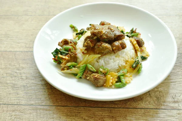 Spicy Stir Fried Braised Pork Basil Leaf Rice — Stock Photo, Image