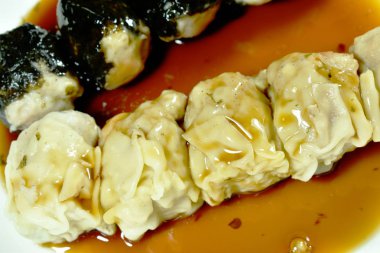  Çin böreği tahta sopa sosu soya sosu yemek tarihinde bıçaklamayı yosun sarılmış