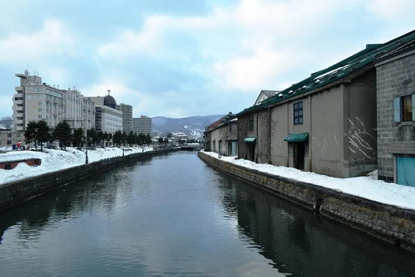 Ancient warehouse on Otaru canal old port town and landmark in Hokkaido Japan — Stock Photo, Image