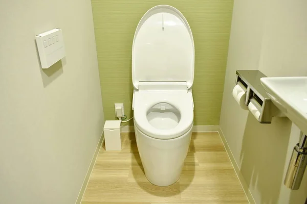Nowoczesne Toalety Elektryczne Kontroli Pad Ścianie Ubikacja — Zdjęcie stockowe