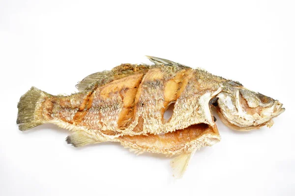 Peixe Baixo Salgado Frito Com Alho Fundo Branco — Fotografia de Stock