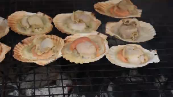 Grilled Scallop Butter Garlic Charcoal Iron Gridiron — Stock Video