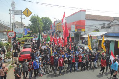 Jember Doğu Java Endonezya 8 Ekim 2020 Omnibus Hukuku Toplu Gençlik Örgütleri Gösterisi DPRD Jember 'inde