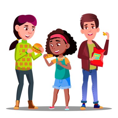 Sağlıksız beslenme, erkek ve kız hamburger, Pizza ve patates cipsi vektör yemek. İllüstrasyon izole karikatür