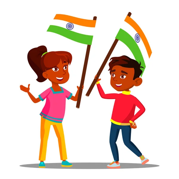 Happy Indian Kids agitant des drapeaux de l'Inde le jour de l'indépendance vecteur. Illustration isolée — Image vectorielle