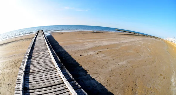 Promenader Vid Havet Längs Kajen Fotografi Med Fish Eye Lins — Stockfoto