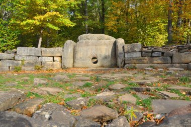 Dolmens Zhane I. Krasnodar bölgesinde merkezi dolmen. Rusya