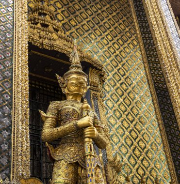 Bangkok, Tayland - 29 Şubat 2020: Bangkok Sarayı 'nda bir heykel