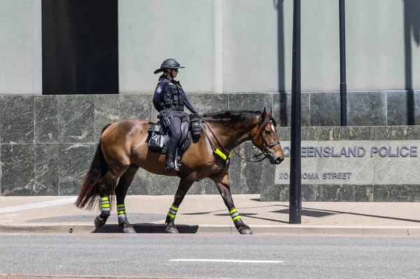 Brisbane Australië Maart 2020 Een Politieagente Die Een Zonnige Dag — Stockfoto