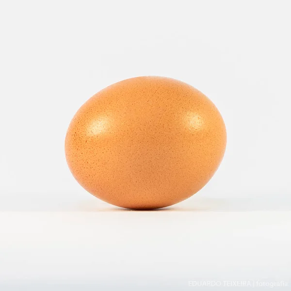 Een Oranje Redneck Met Een Witte Achtergrond — Stockfoto