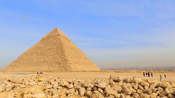 Cheops Pyramide Auf Dem Hintergrund Von Kairo — Stockfoto