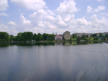 Ternopil ya da Ternopil Gölü (1991 'den önce - Komsomolskoe Gölü)