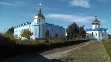Kutsal Üçlü Anna Manastırı Slavuta, Khmelnytsky bölgesinde. Ukrayna